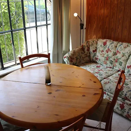 Apartment With Pool In Bardolino-gardasee 57775 Bardolino