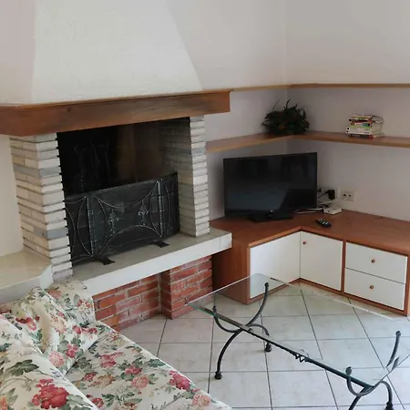 With Pool In Bardolino-gardasee 57775